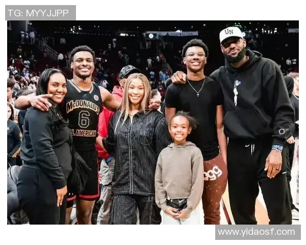 詹姆斯父子同台梦想成真布朗尼正式宣布参加NBA选秀
