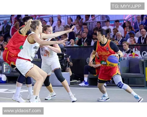 山西女篮与八一女篮激战正酣争夺女篮联赛季后赛席位的关键之战 山西女篮与八一女篮激战正酣争夺女篮联赛季后赛席位的关键之战